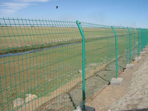 圈地圍(wei)欄(lan)網(wang)